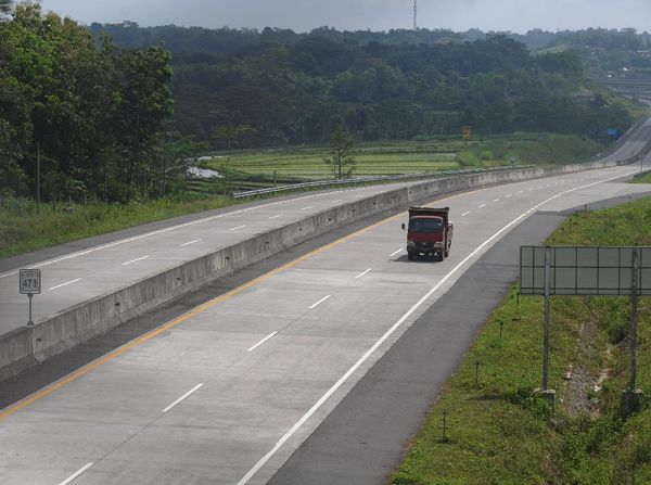 Imbas Larangan Mudik, Tol Salatiga-Solo Sepi