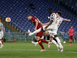 Roma dan Penyesalan 45 Menit di Old Trafford