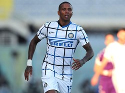 Ashley Young Mau Mudik?