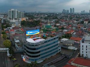 BRI Insurance Raih Penghargaan di SMEs Finance Awards 2021