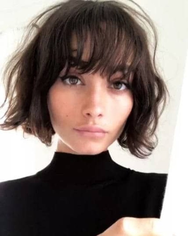 Contoh gaya rambut messy bob/pinterest.com/AllThingsHair