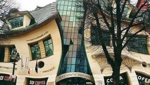 Rancangan Gedung Keren Tapi Bikin Mata Pusing