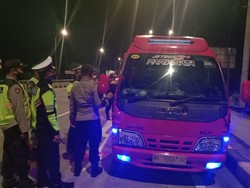 Larangan Mudik Diberlakukan, 162 Mobil Dihalau Masuk Jombang