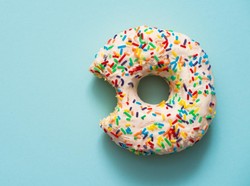 Kisah Pegawai Supermarket di Inggris Dipecat gegara Donat Sisa