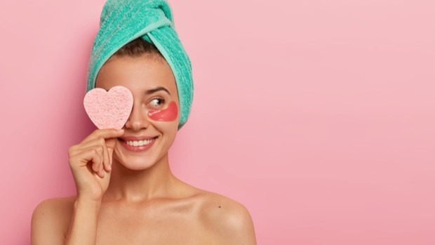 Ilustrasi perawatan kulit dengan kolagen