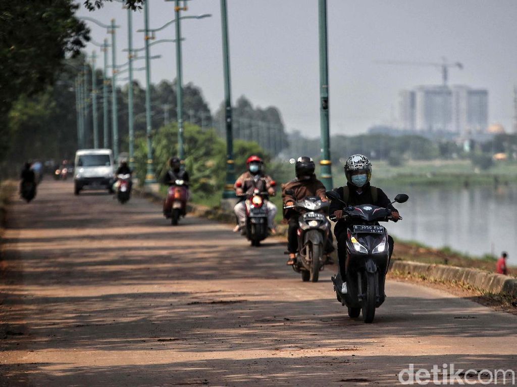 Modus Pemudik agar Lolos Penyekatan di Bekasi: Nyamar Jadi Ojek Modus Pemudik agar Lolos Penyekatan di Bekasi: Nyamar Jadi Ojek
