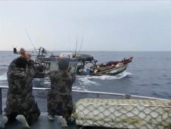 KKP Lumpuhkan 2 Kapal Ikan Ilegal Berbendera Vietnam di Natuna Utara