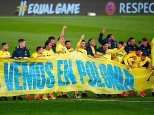Villarreal Ajak Bintang Film Porno ke Laga Final Liga Europa