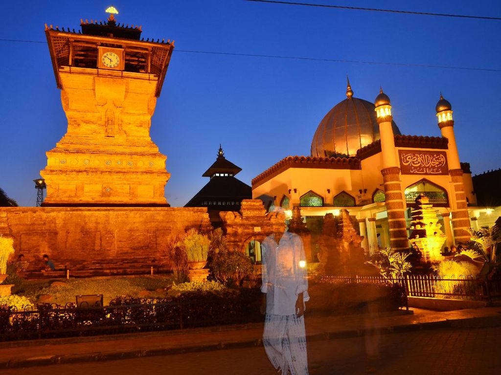 Masjid Menara Kudus, Simbol Toleransi Umat Beragama Masjid Menara Kudus, Simbol Toleransi Umat Beragama