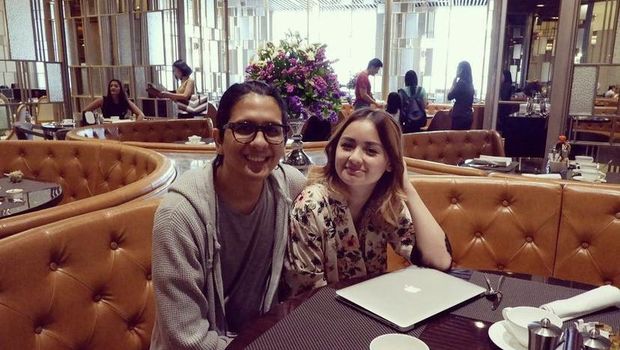 Mengenang Momen Joanna Alexandra dan Mendiang Raditya Oloan Saat Makan Bersama