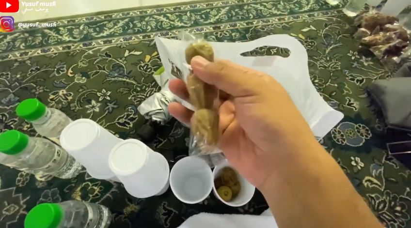 Seperti Ini Menu Takjil Buka Puasa di Masjidil Haram Mekkah