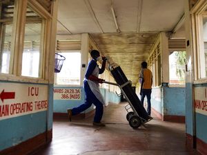 Menakut-nakuti Warga soal Stok Oksigen Menipis, RS di India Digerebek Polisi