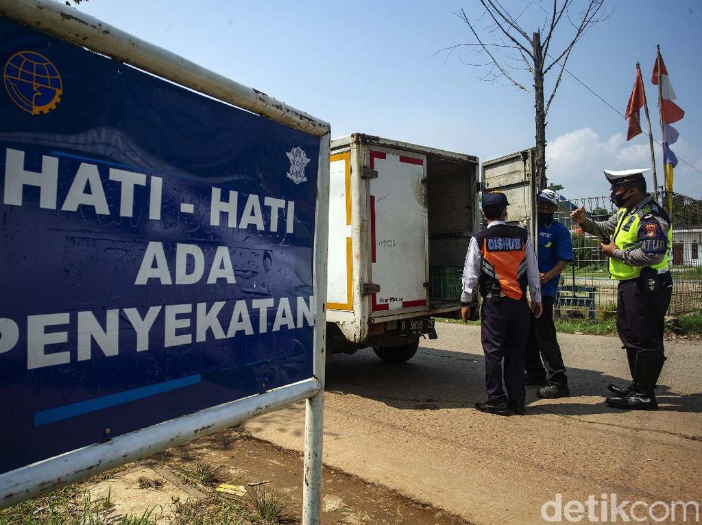 Kemenhub: Lebih dari 138 Ribu Mobil Keluar Jakarta Per Hari Kemenhub: Lebih dari 138 Ribu Mobil Keluar Jakarta Per Hari