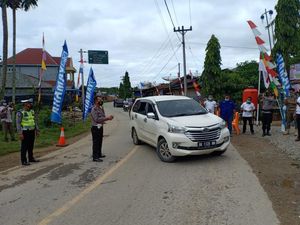 Titik Penyekatan Mudik 2021 Sumut: Kendaraan Diputar Balik-Tes Rapid Warga Titik Penyekatan Mudik 2021 Sumut: Kendaraan Diputar Balik-Tes Rapid Warga