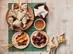 5 Tips Beli Ketupat Matang yang Bagus dan Tidak Cepat Basi