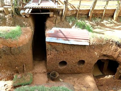 Melihat Lebih Dekat Rumah Bawah Tanah Kakek Zainuddin
