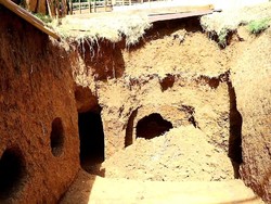 Mimpi Kakek Zainuddin Ubah Nasib Orang Sekampung Lewat Rumah Bawah Tanah