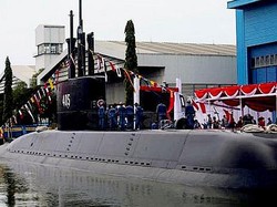 Tekad dan Militansi Membangkitkan Industri Pertahanan Dalam Negeri