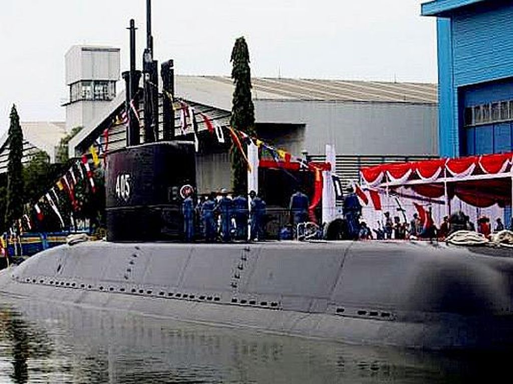 Tekad dan Militansi Membangkitkan Industri Pertahanan Dalam Negeri Tekad dan Militansi Membangkitkan Industri Pertahanan Dalam Negeri