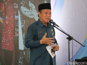 Mantan Bupati Lamongan Fadeli Meninggal Dunia Mantan Bupati Lamongan Fadeli Meninggal Dunia