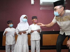 Momen Berbagi Bersama  Anak Yatim dan Dhuafa