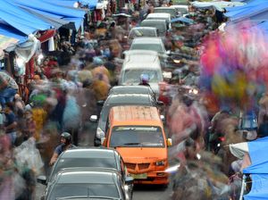 Potret Ramainya Pasar Raya Padang