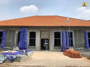 Telan Rp 10,5 M, Rumah Peninggalan Belanda di Kampus UIII Direhabilitasi Telan Rp 10,5 M, Rumah Peninggalan Belanda di Kampus UIII Direhabilitasi