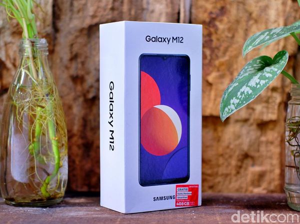 Unboxing Samsung Galaxy M12, HP Rp 1 Jutaan Punya 5 Kamera