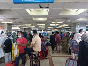 Suasana Pasar Tanah Abang Sabtu Pagi