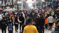 Tumpah Ruah Warga Bandung Jelang Lebaran
