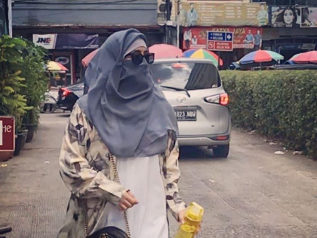 Umi Pipik Cuma Mau Jujur, Bantah Sebar Aib Uje Umi Pipik Cuma Mau Jujur, Bantah Sebar Aib Uje