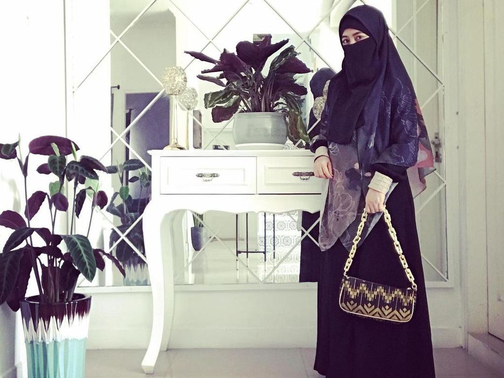 Sahabat Harap Anak Uje dari Istri Kedua Segera Temui Pipik Sahabat Harap Anak Uje dari Istri Kedua Segera Temui Pipik