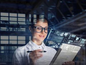 Perempuan & Orang Miskin Terpinggirkan Penguasaan Teknologi, Kenapa?