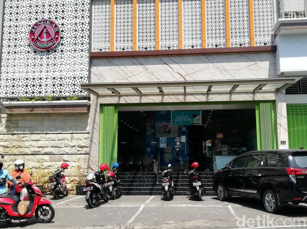 Aksi Borong Khofifah dan Gus Ipul Diharap Tingkatkan Penjualan Bipang Pasuruan Aksi Borong Khofifah dan Gus Ipul Diharap Tingkatkan Penjualan Bipang Pasuruan