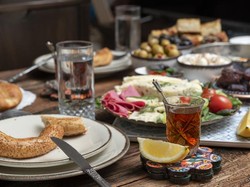 Apa Arti Makanan Halal dalam Islam? Ini Penjelasan dan Contohnya