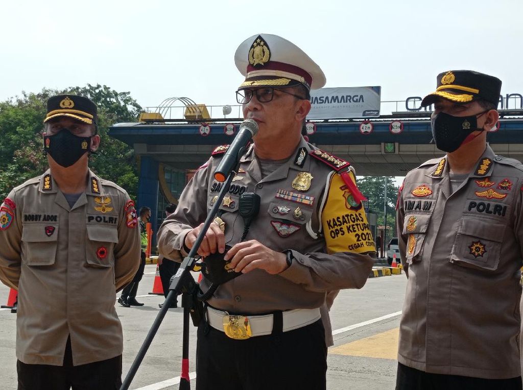 Polisi Siapkan Jalur Alternatif ke Luar Jakarta Saat Contraflow di Tol Japek