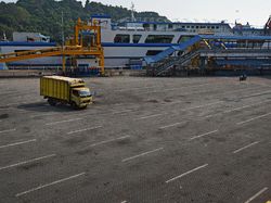 Suasana Sepi Pelabuhan Merak di Masa Larangan Mudik