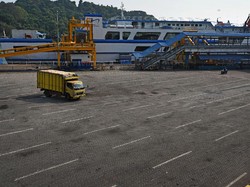Suasana Sepi Pelabuhan Merak di Masa Larangan Mudik