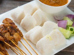 Cara Membuat Ketupat Rice Cooker Praktis untuk Lebaran