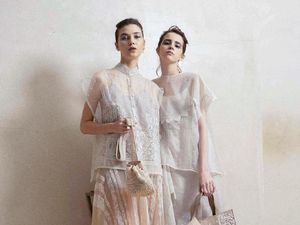 Intip Koleksi Baju Lebaran 2021 dari 5 Desainer Ternama Indonesia Intip Koleksi Baju Lebaran 2021 dari 5 Desainer Ternama Indonesia