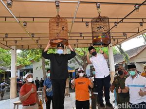 Gelar Lomba Burung, Cara Gus Ipul Ajak Warga Bahagia Tanpa Mudik Gelar Lomba Burung, Cara Gus Ipul Ajak Warga Bahagia Tanpa Mudik