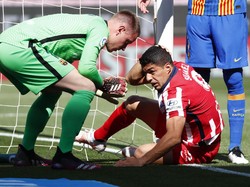 Dulu Rekan, Kini Lawan... Ter Stegen pun Teriak-teriak ke Suarez