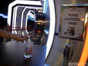 Jelang Buka, Trans Studio Cibubur Dimandikan Disinfektan