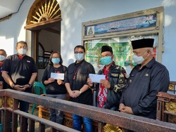 Tinjau Wilayah Gempa Malang, Ahmad Basarah Sambangi Masjid & Gereja