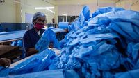 Potret Buruh Wanita di India Kerja Lembur di Tengah Ganasnya Corona
