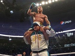 Saul Canelo Bikin Billy Joe Saunders Mundur di Ronde 8!
