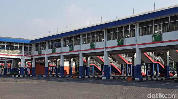 Terminal Purabaya Lengang Kala Mudik Dilarang