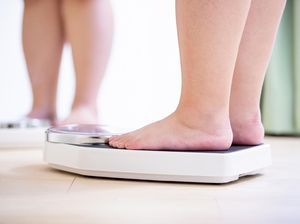 Mencegah Obesitas pada Anak Mencegah Obesitas pada Anak