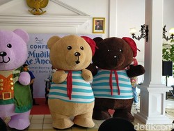 Lebaran di Dufan, Ada Pertunjukan Boneka Beruang yang Bikin Gemas!