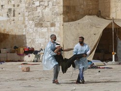 Mata Warga Palestina Buta Kena Peluru Israel Saat Bentrok di Al-Aqsa